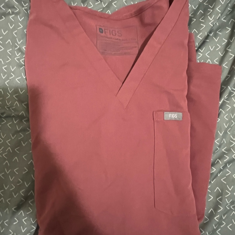 Figs set. Willing to separate.